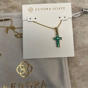✨Kendra Scott Cross Gold Pendant Necklace in Kyocera Opal New ✨🕊️